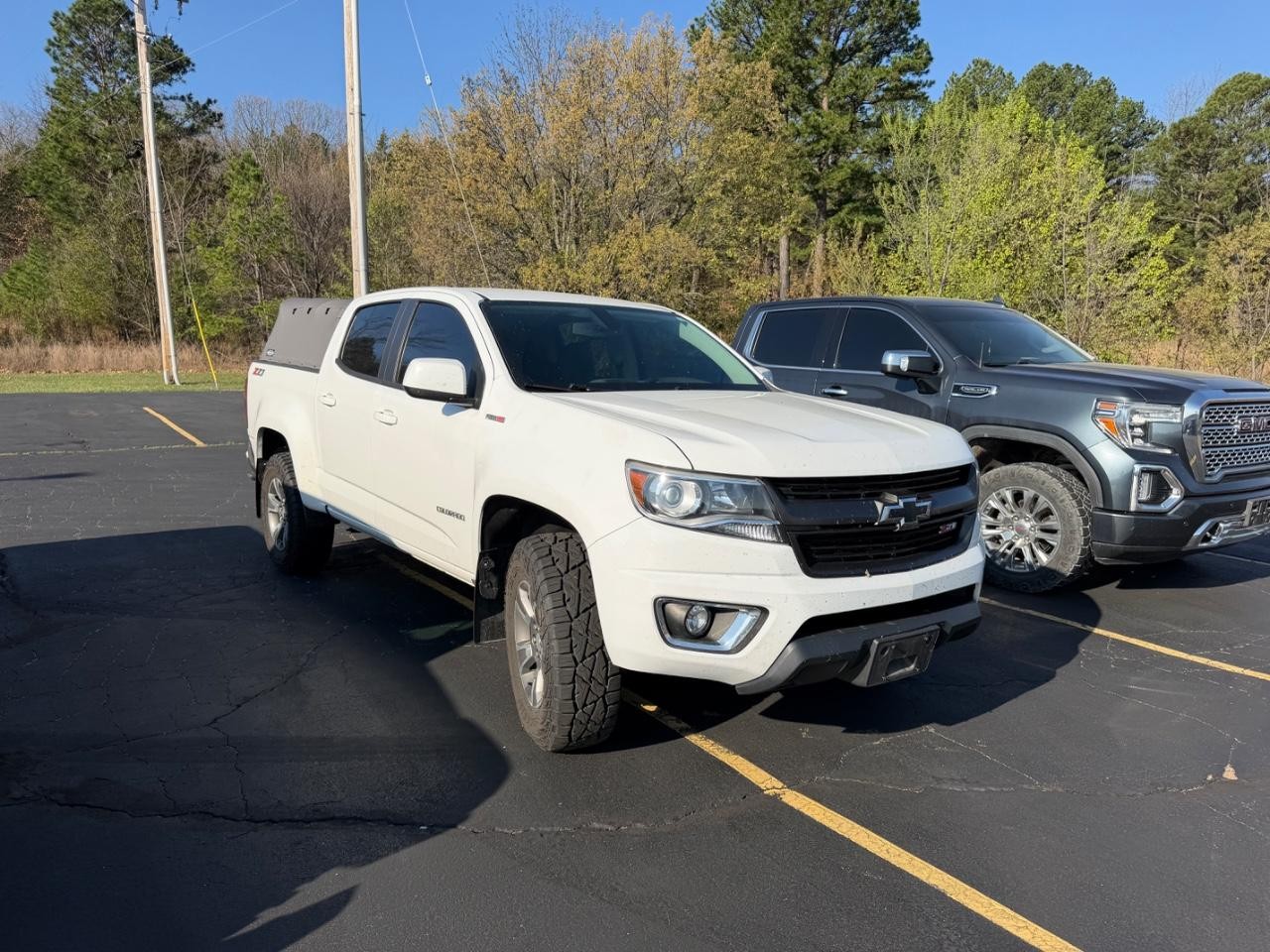 Chevrolet Colorado Vehicle Full-screen Gallery Image 02