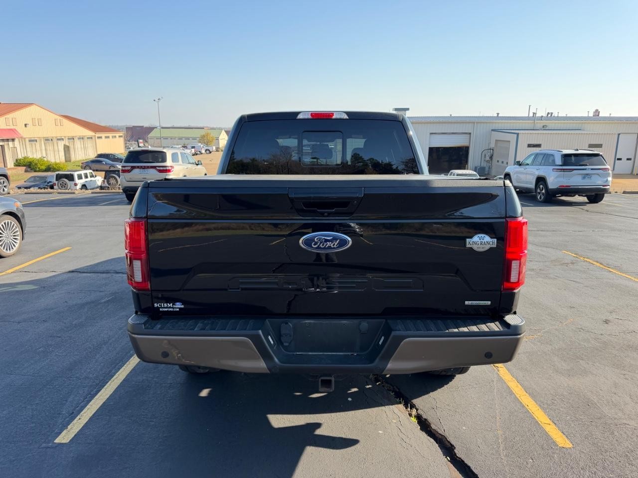 Ford F-150 Vehicle Full-screen Gallery Image 03