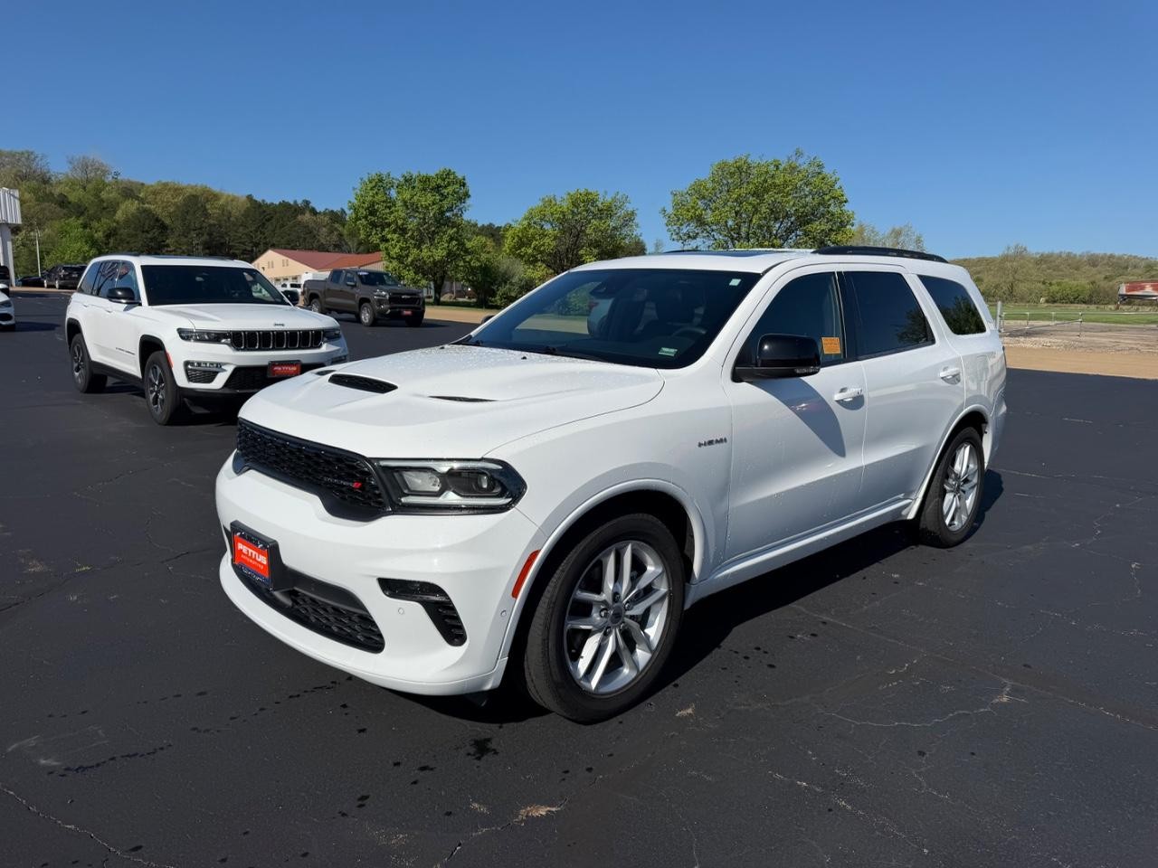 Dodge Durango Vehicle Full-screen Gallery Image 08