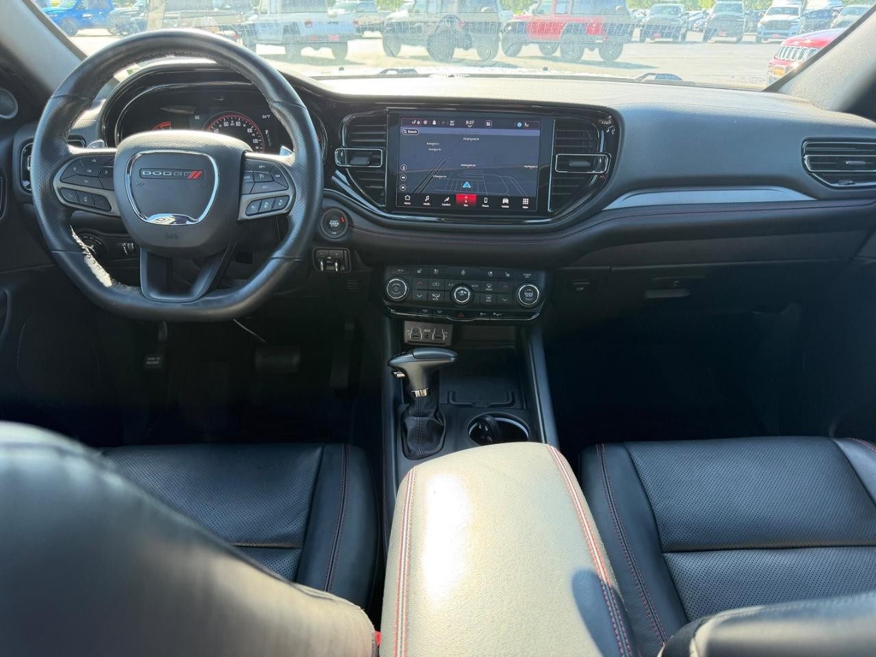 Dodge Durango Vehicle Full-screen Gallery Image 14