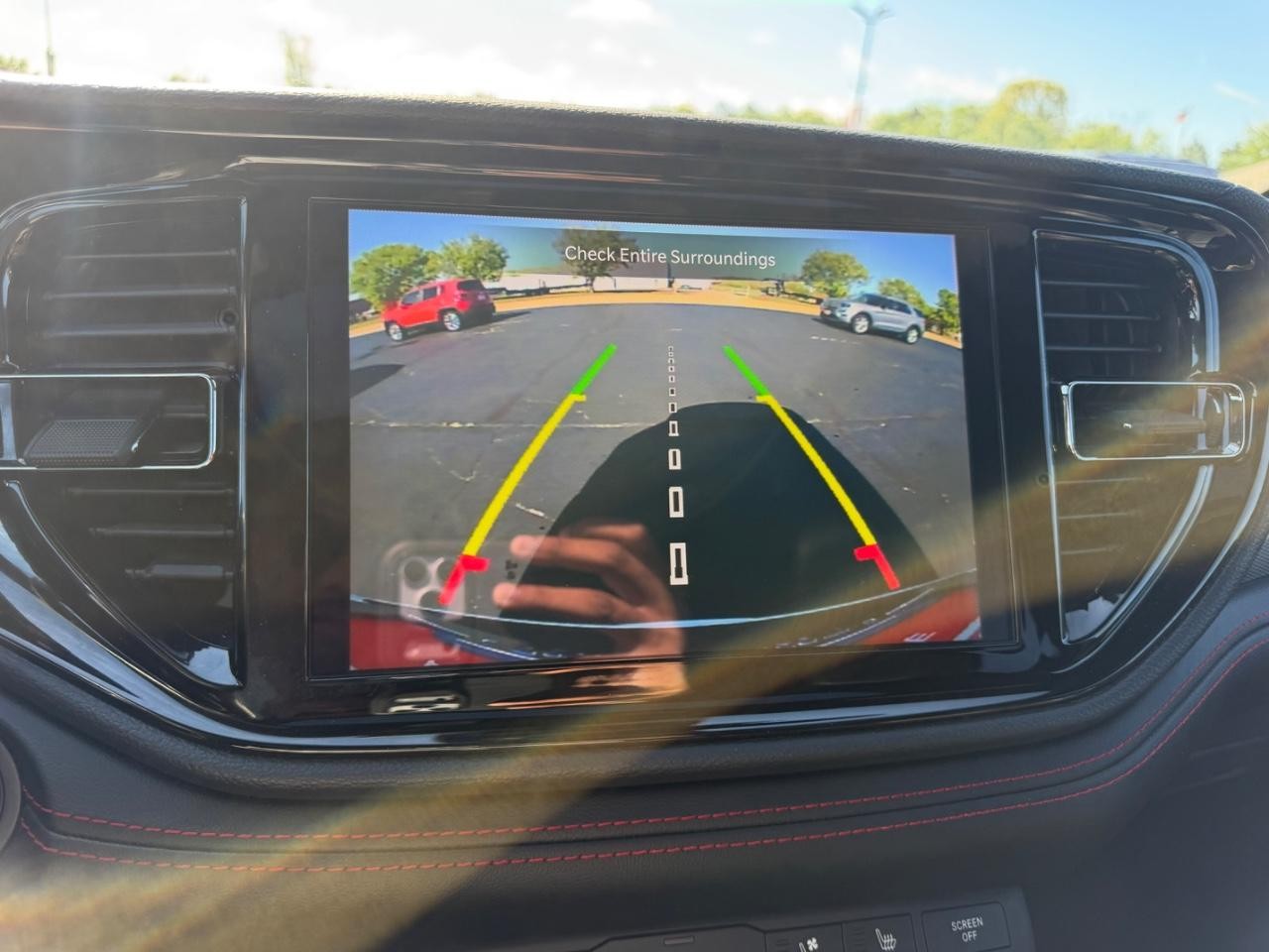 Dodge Durango Vehicle Full-screen Gallery Image 26