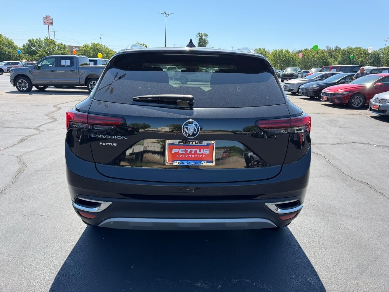 Buick Envision Vehicle Full-screen Gallery Image 04