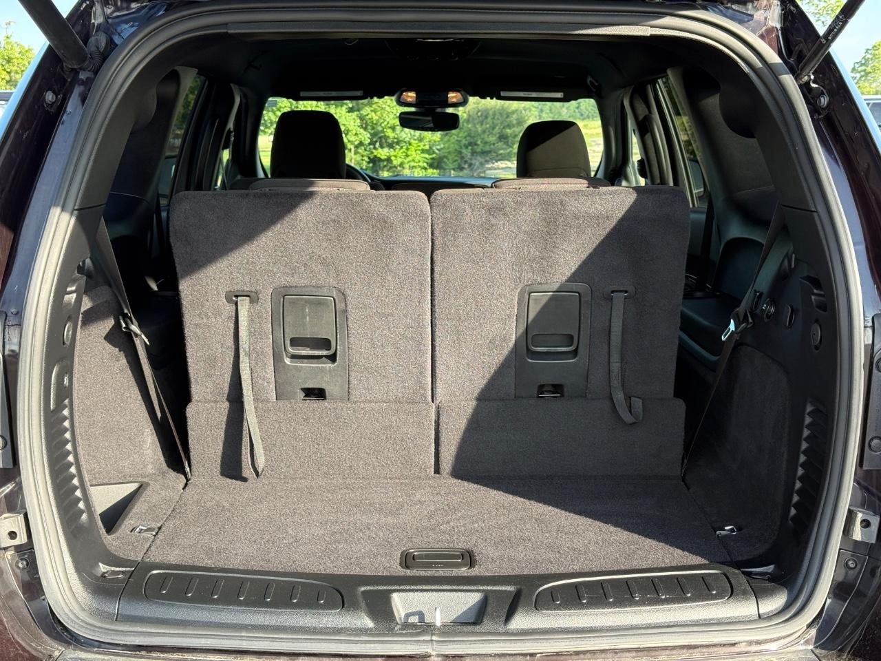 Dodge Durango Vehicle Full-screen Gallery Image 06