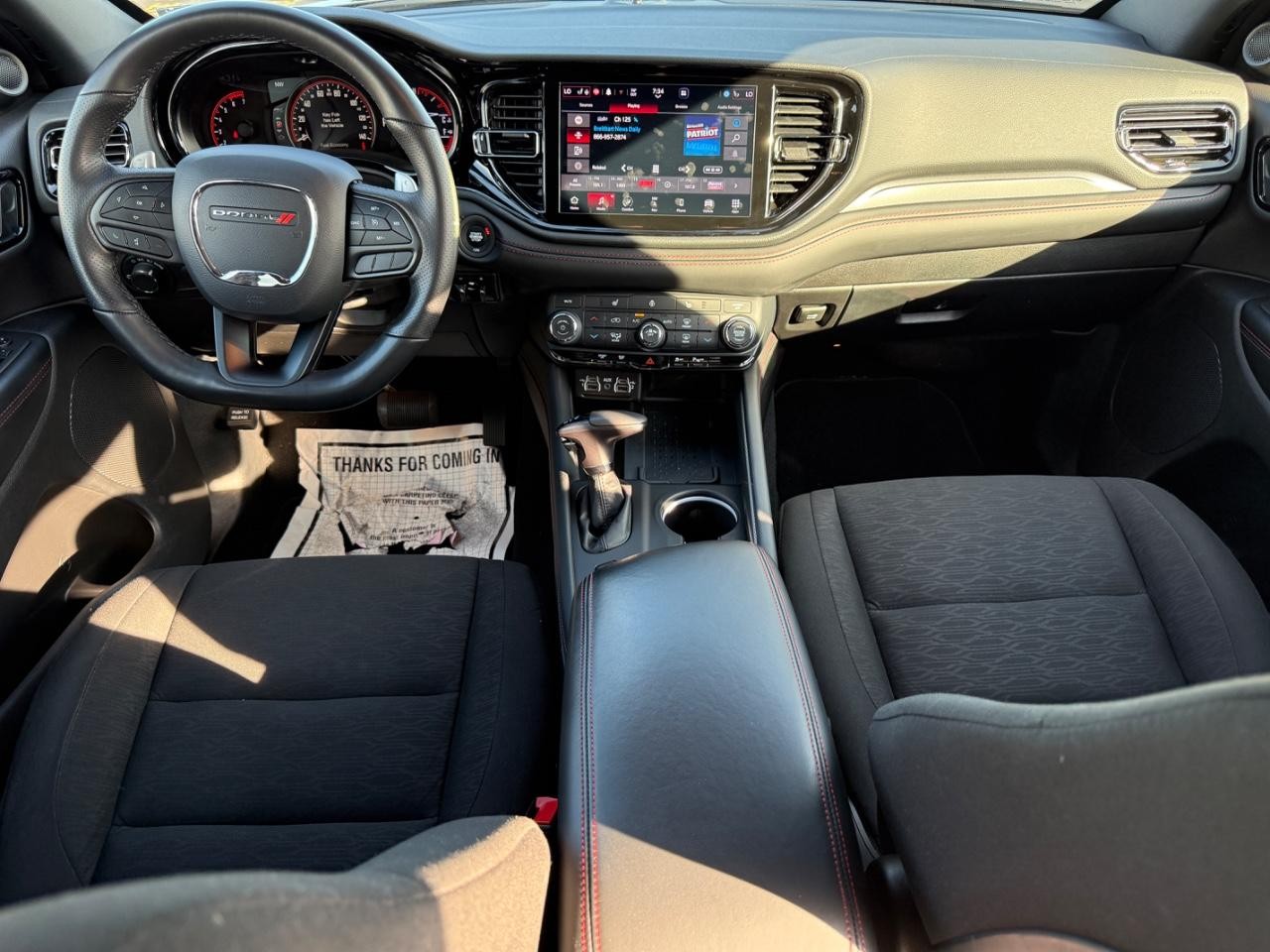 Dodge Durango Vehicle Full-screen Gallery Image 12