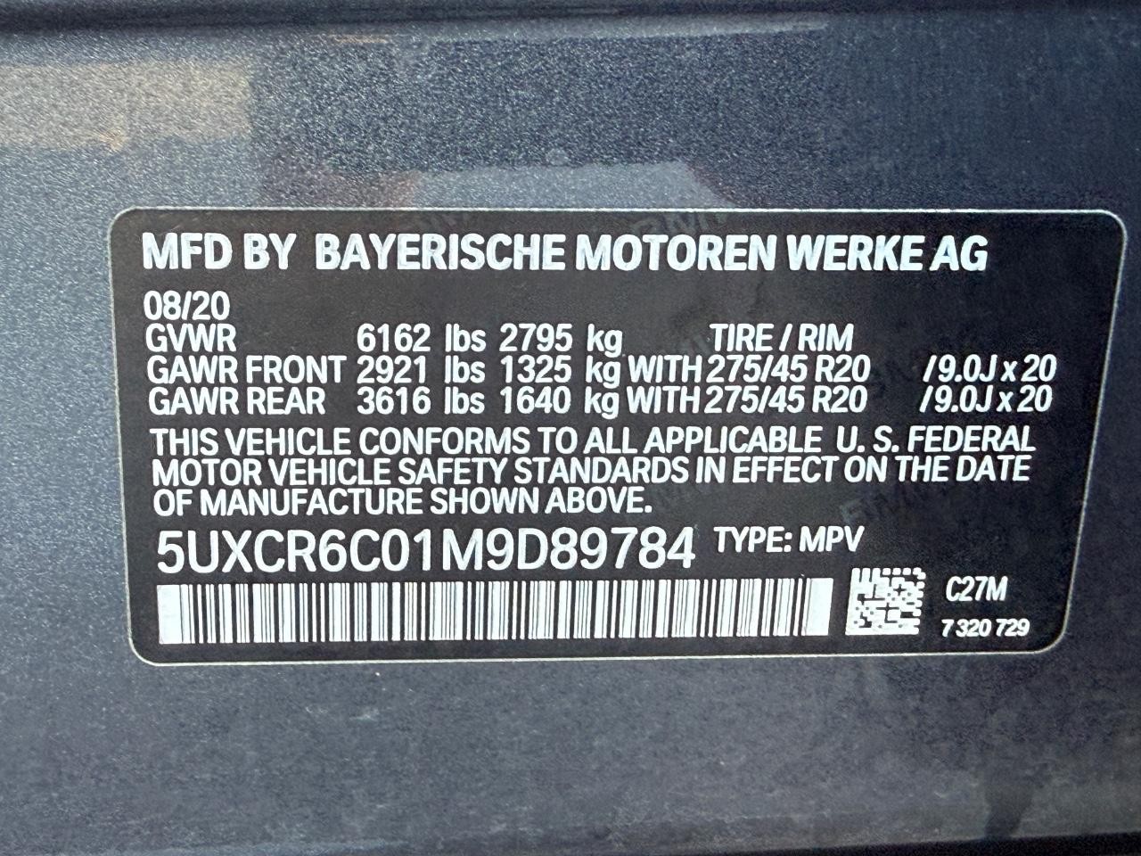 BMW X5 Vehicle Full-screen Gallery Image 28