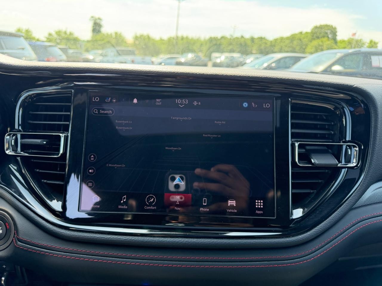 Dodge Durango Vehicle Full-screen Gallery Image 18