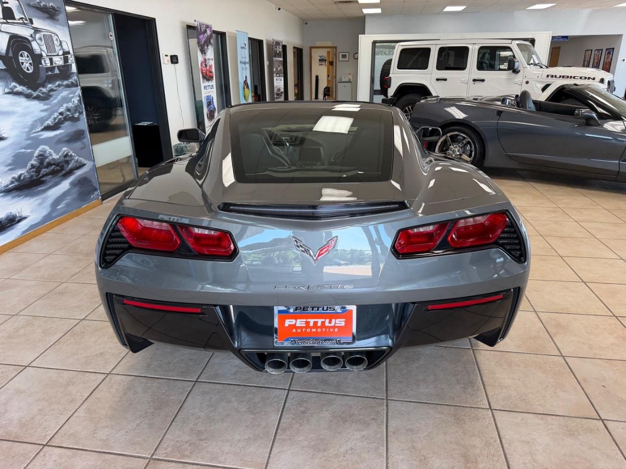 Chevrolet Corvette Vehicle Full-screen Gallery Image 04