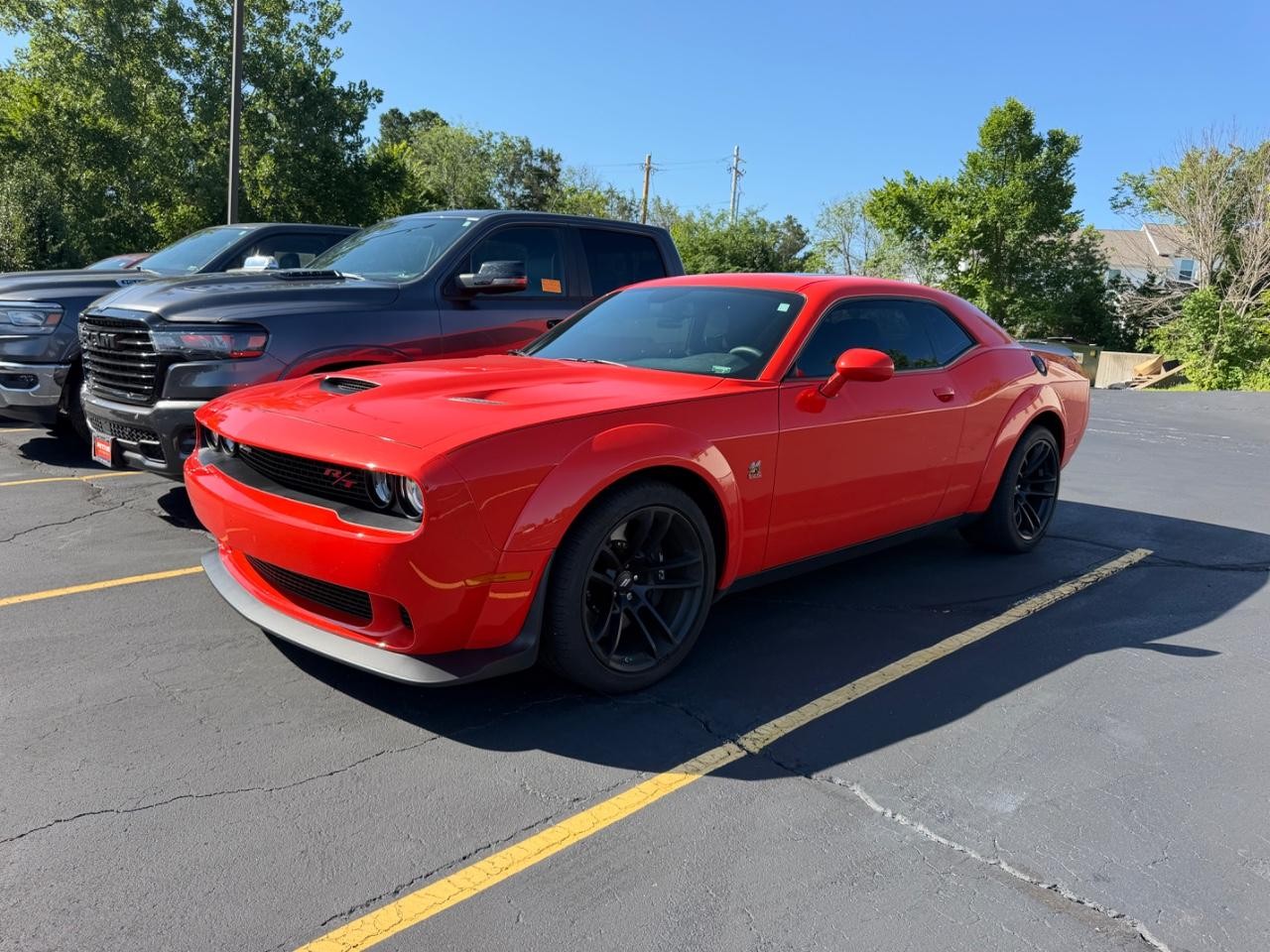 Dodge Challenger Vehicle Full-screen Gallery Image 10