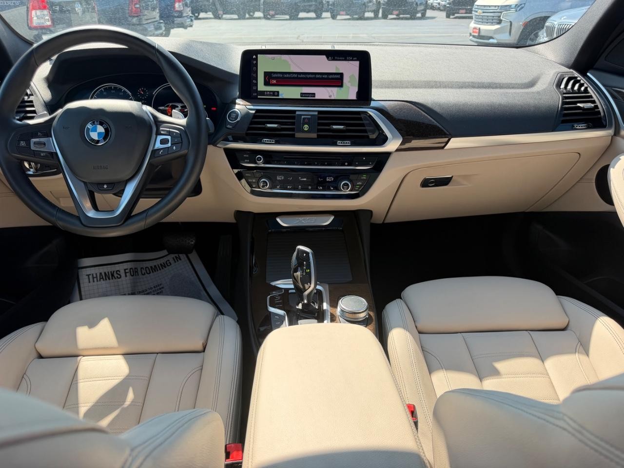 BMW X3 Vehicle Full-screen Gallery Image 13