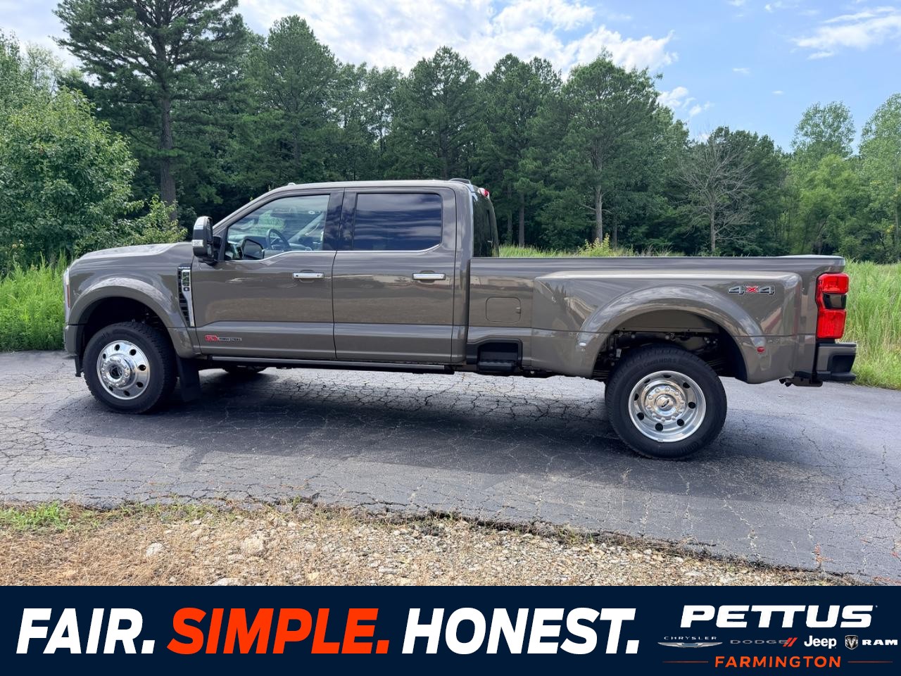 Marsh Gray 2026 Ford F-450 Super Duty Pickup Truck Four-Wheel Drive Automatic