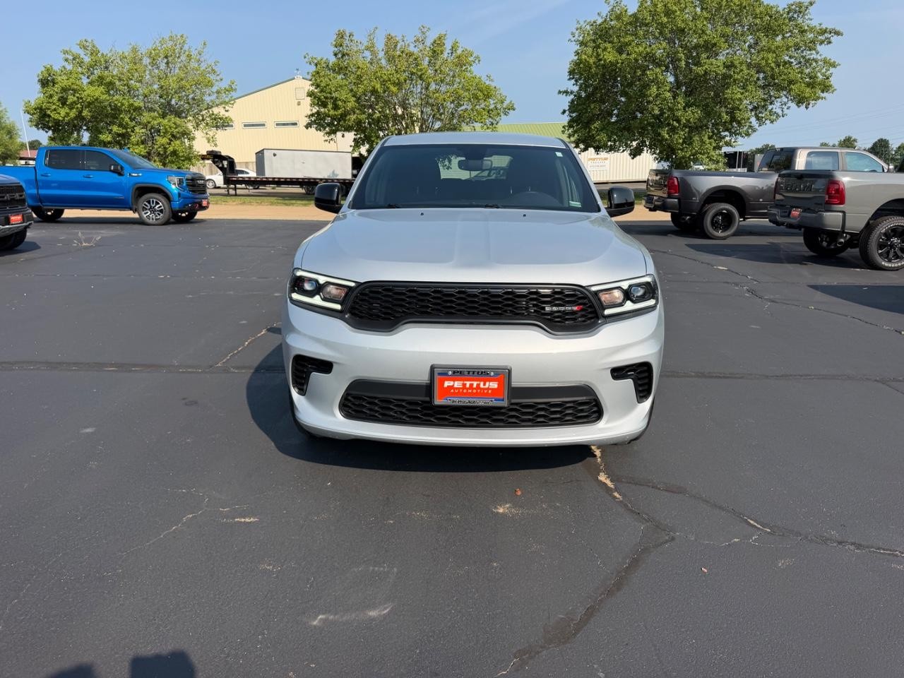 Dodge Durango Vehicle Full-screen Gallery Image 09