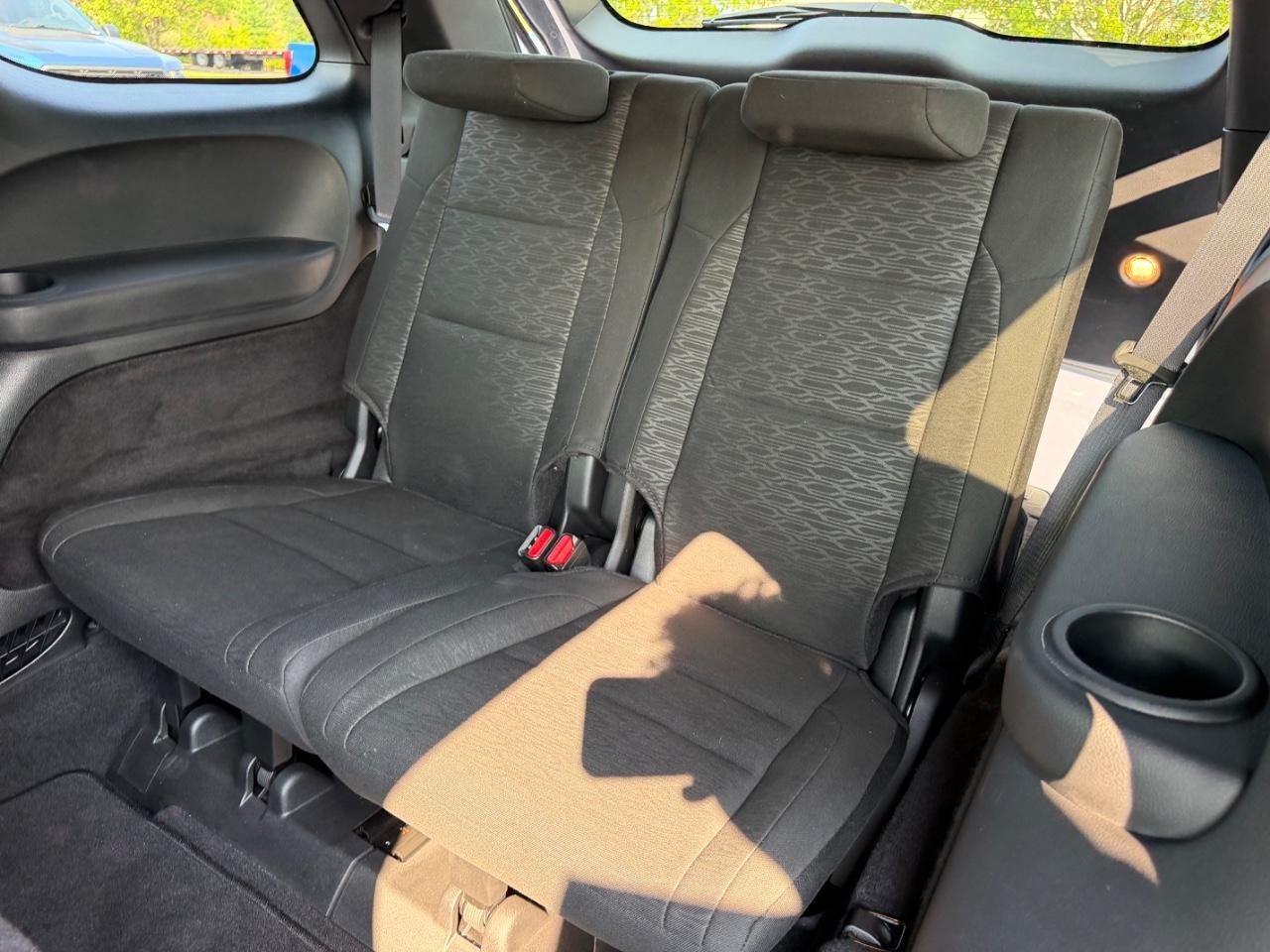 Dodge Durango Vehicle Full-screen Gallery Image 10
