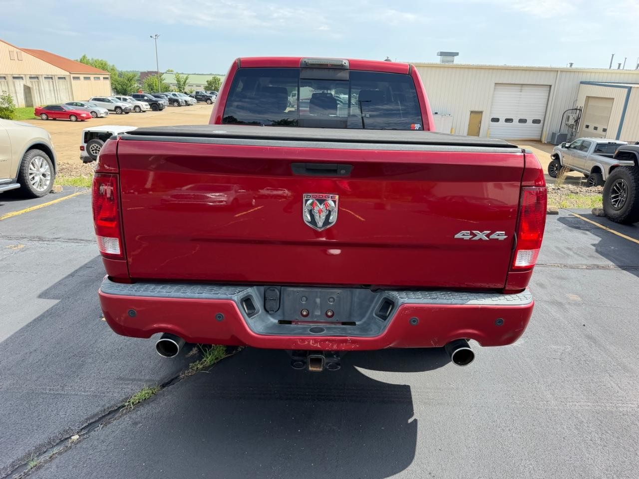 Dodge Ram 1500 Vehicle Full-screen Gallery Image 03