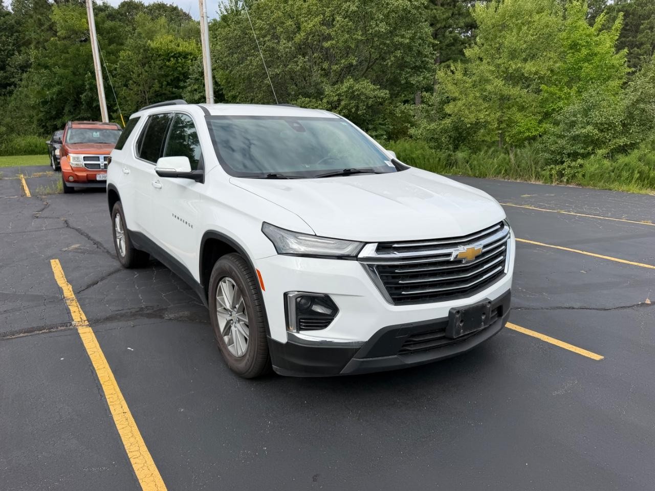 2023 Summit White Chevrolet Traverse LT Leather FWD SUV
