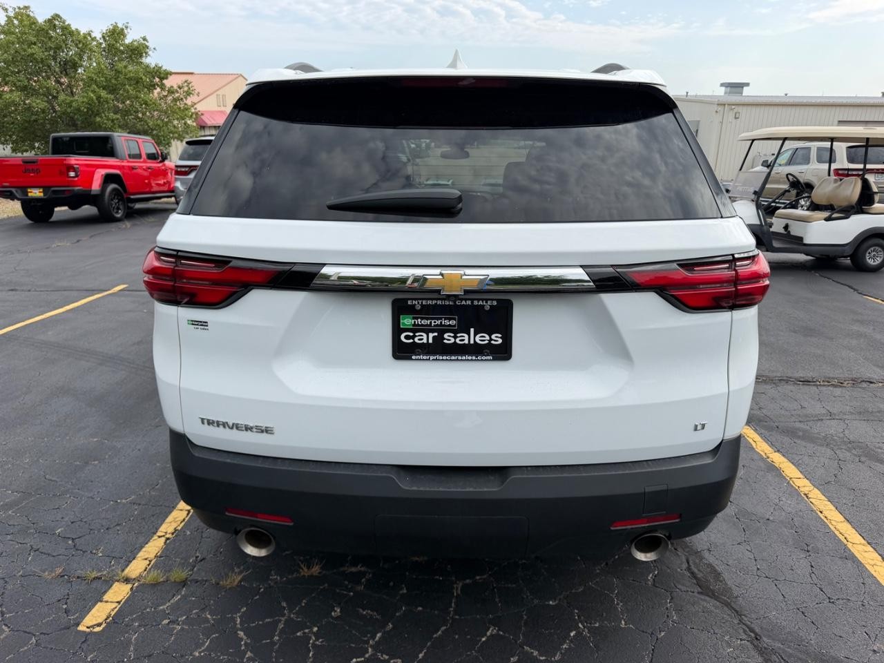 2023 Summit White Chevrolet Traverse LT Leather FWD SUV