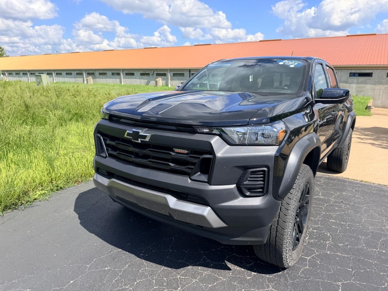 Chevrolet Colorado Vehicle Full-screen Gallery Image 06