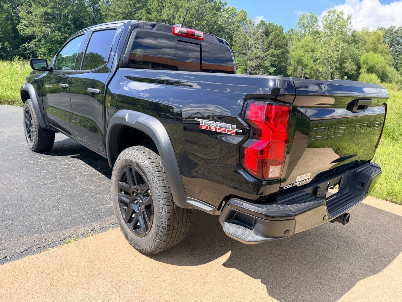 Chevrolet Colorado Vehicle Full-screen Gallery Image 07