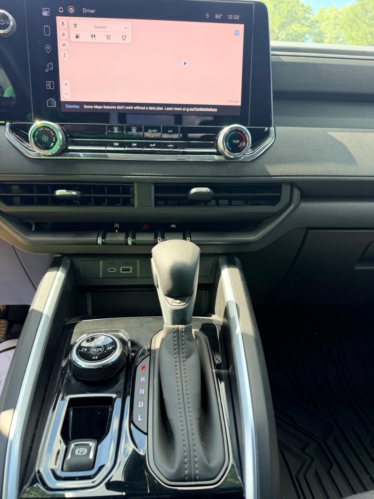 Chevrolet Colorado Vehicle Full-screen Gallery Image 11
