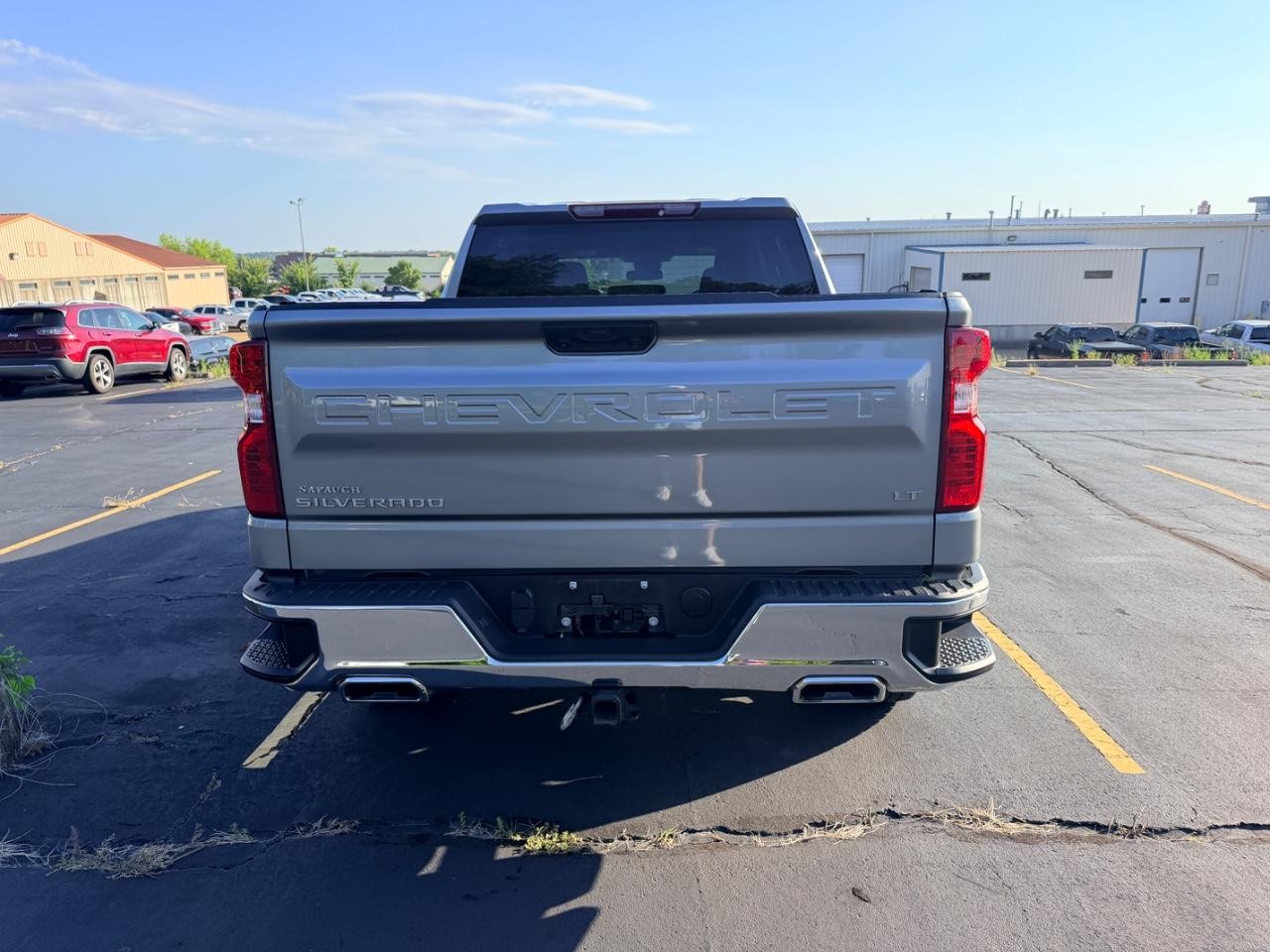 Chevrolet Silverado 1500 Vehicle Full-screen Gallery Image 05