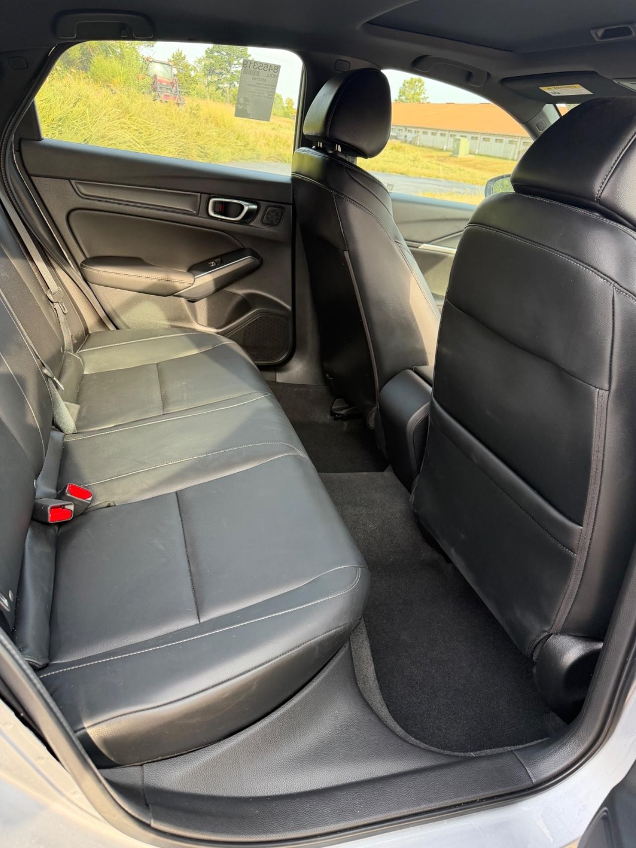 Acura Integra Vehicle Full-screen Gallery Image 06