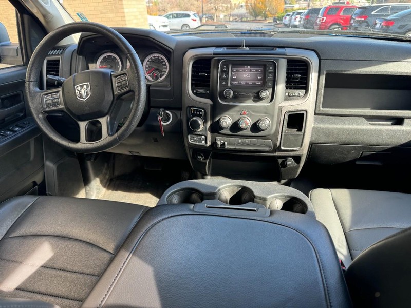 Ram 1500 Classic Vehicle Image 13