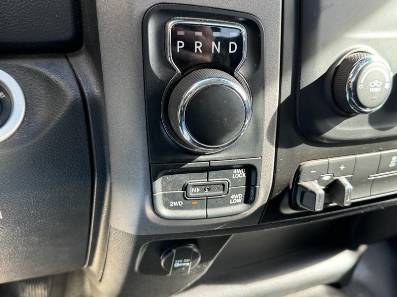 Ram 1500 Classic Vehicle Image 21