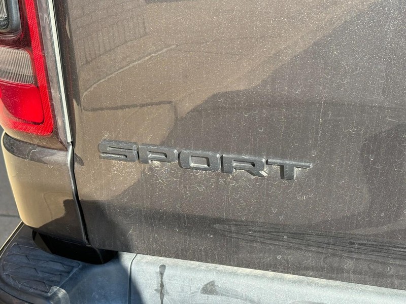 Ram 1500 Vehicle Image 11