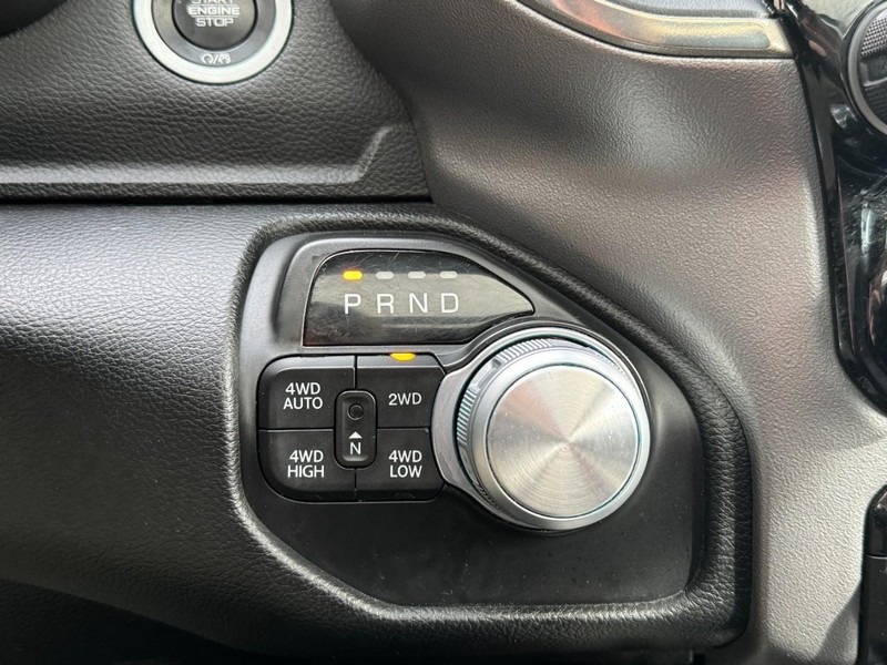 Ram 1500 Vehicle Image 21