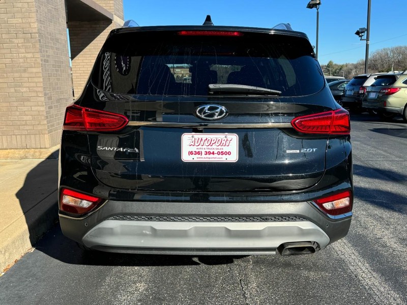 Hyundai Santa Fe Vehicle Image 09