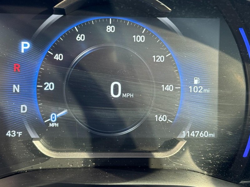Hyundai Santa Fe Vehicle Image 18