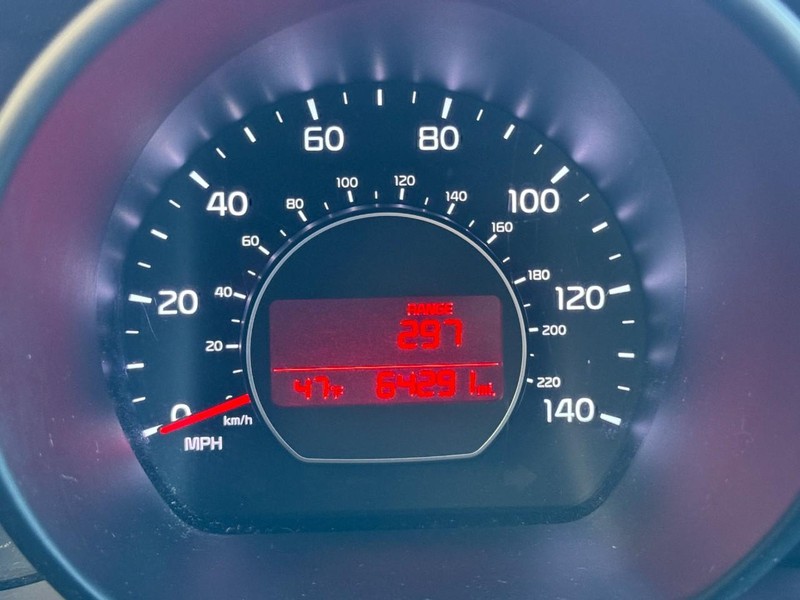 Kia Soul Vehicle Image 18