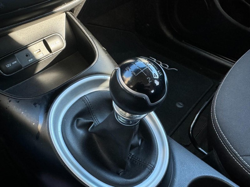 Kia Soul Vehicle Image 19