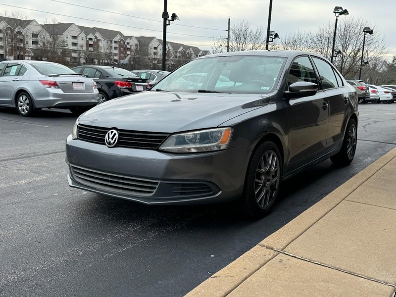 Volkswagen Jetta Sedan Vehicle Image 06