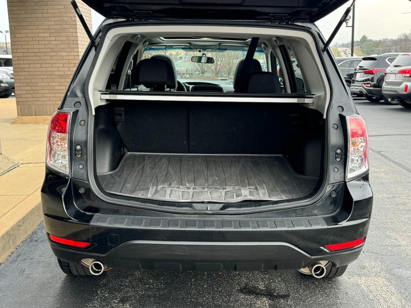 Subaru Forester Vehicle Image 08