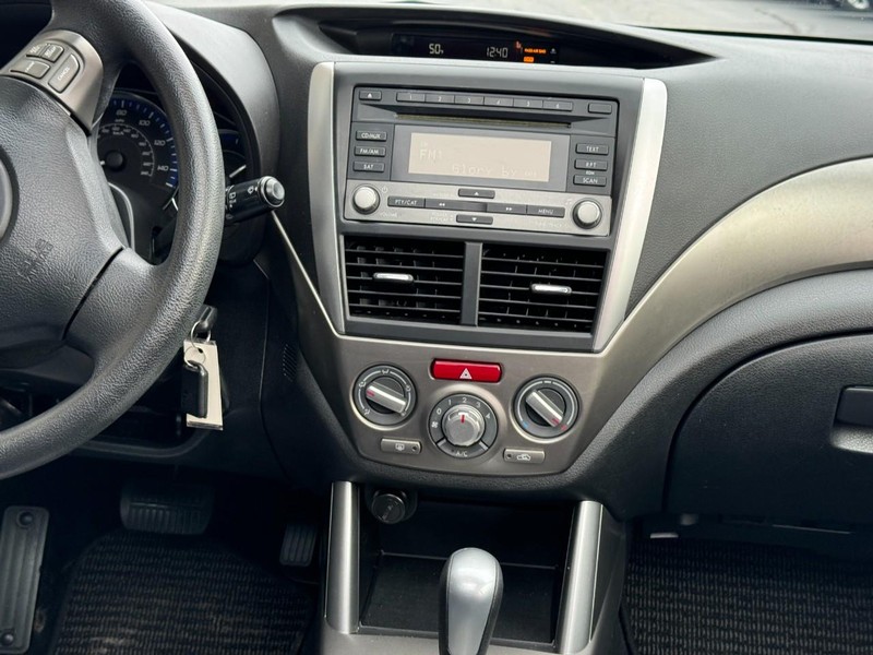 Subaru Forester Vehicle Image 13