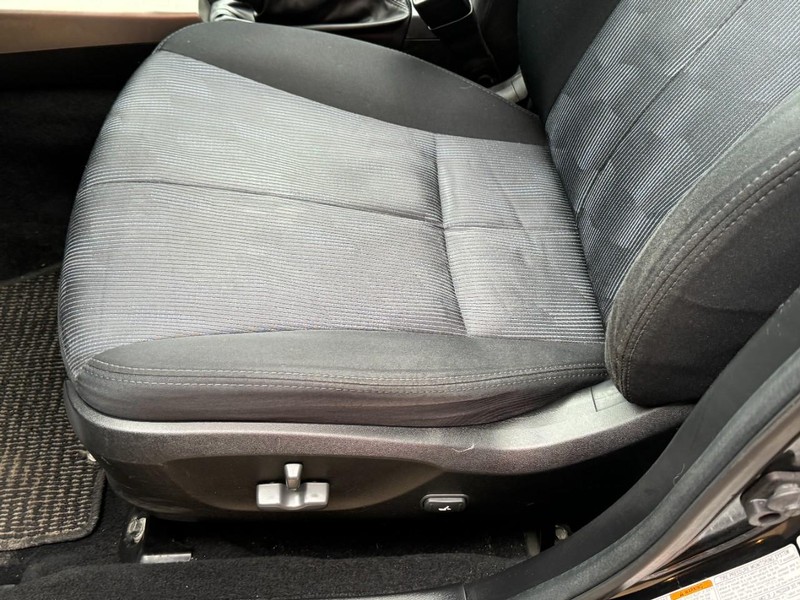 Subaru Forester Vehicle Image 23