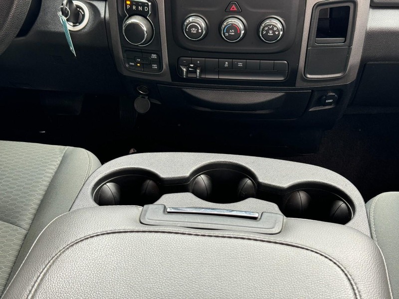Ram 1500 Vehicle Image 12