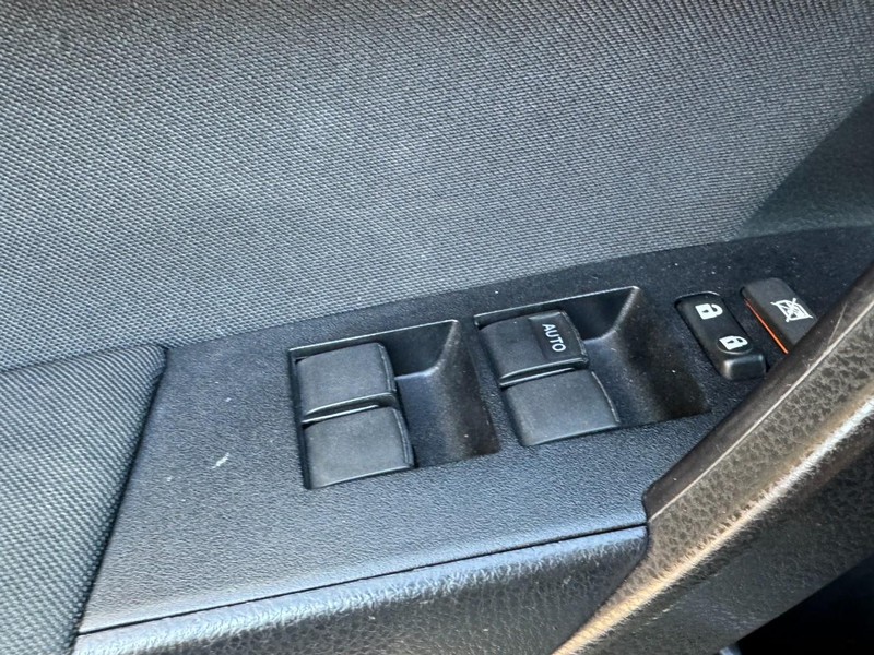 Toyota Corolla Vehicle Image 20