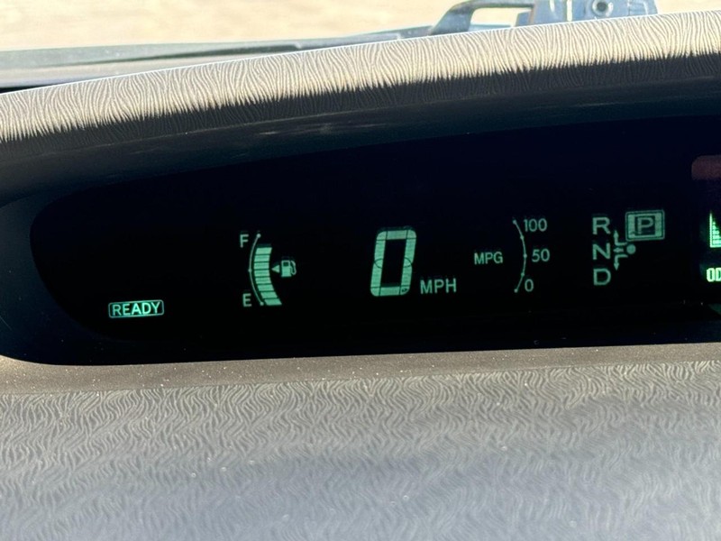 Toyota Prius Vehicle Image 23