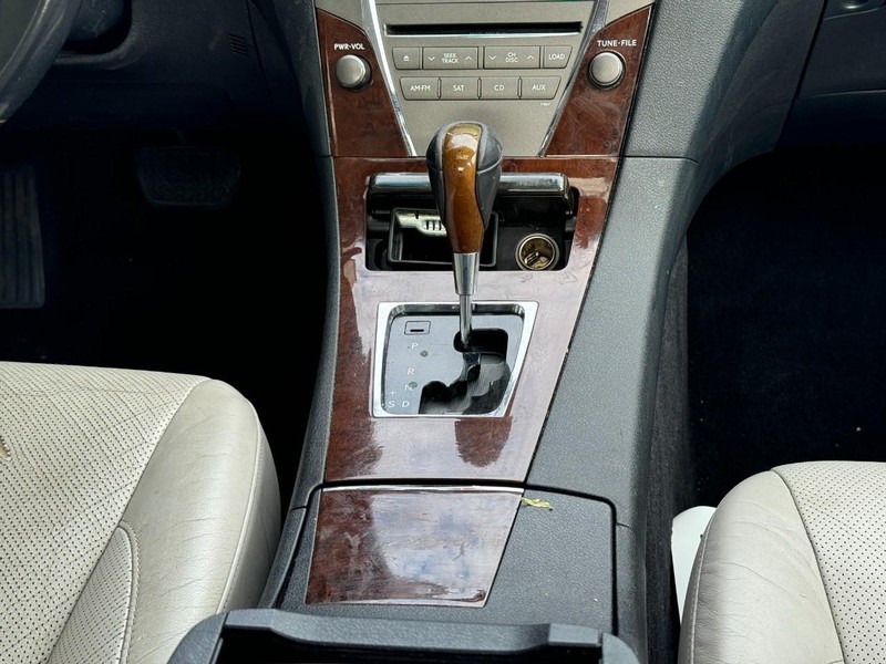 Lexus ES 350 Vehicle Image 14