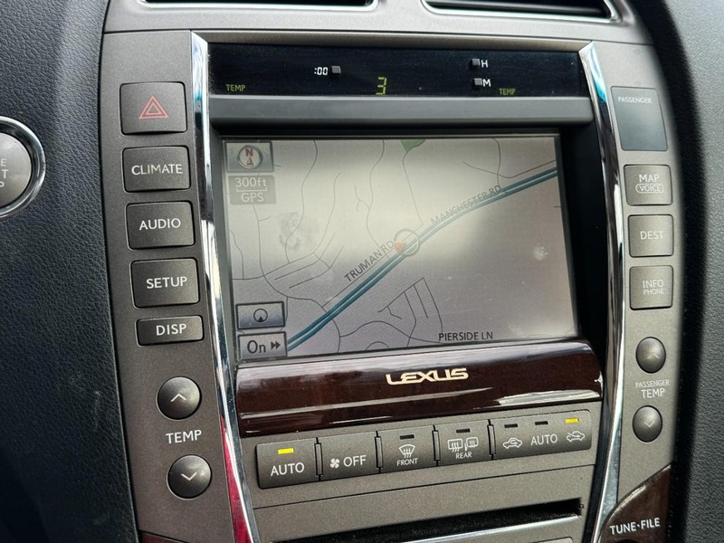 Lexus ES 350 Vehicle Image 20