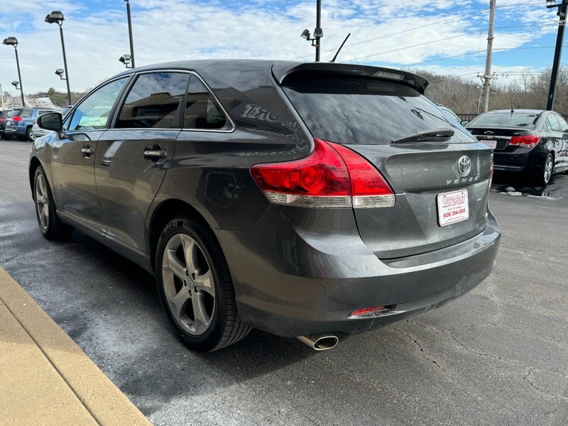Toyota Venza Vehicle Image 04