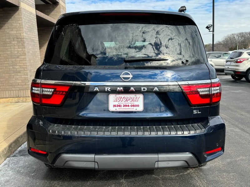 Nissan Armada Vehicle Image 09