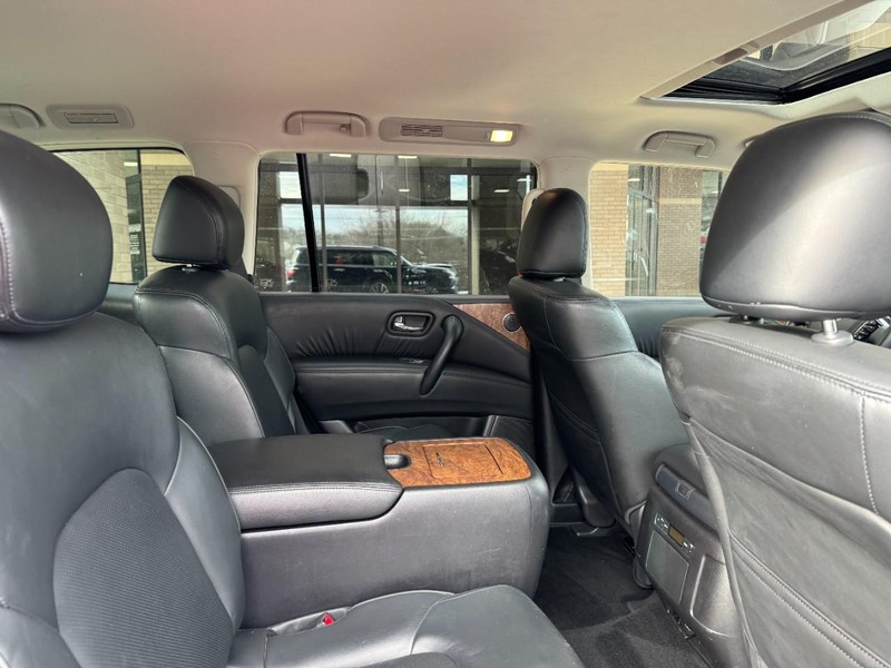 Nissan Armada Vehicle Image 10