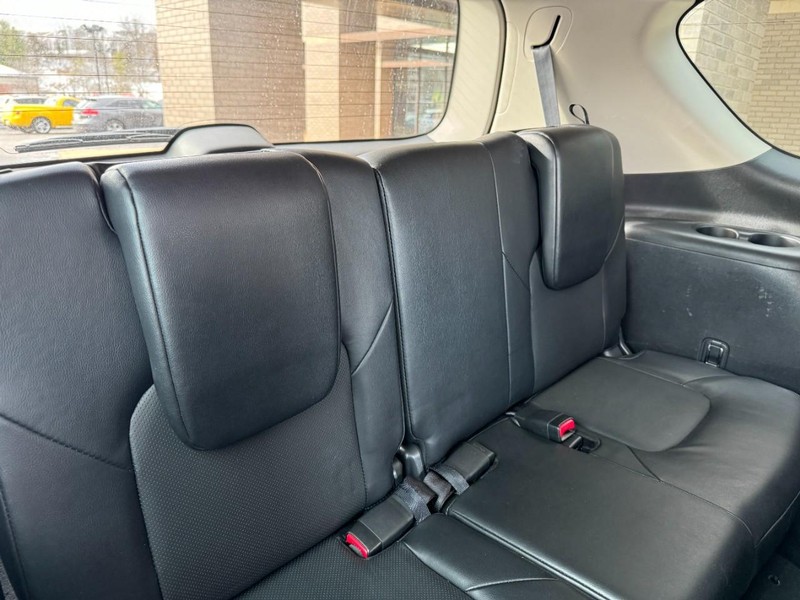 Nissan Armada Vehicle Image 11