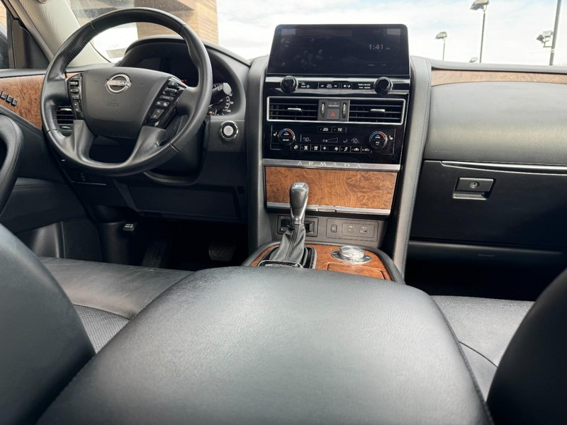 Nissan Armada Vehicle Image 12