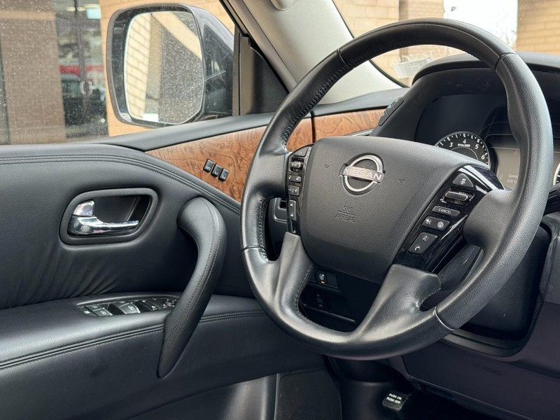 Nissan Armada Vehicle Image 13