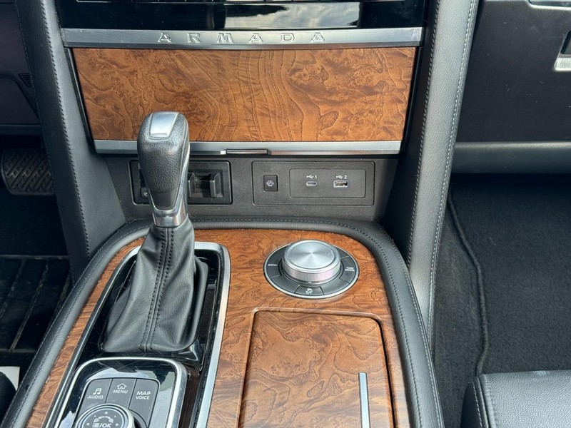 Nissan Armada Vehicle Image 15