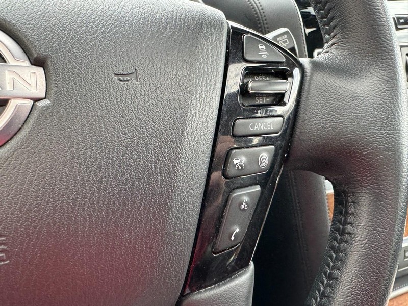 Nissan Armada Vehicle Image 19