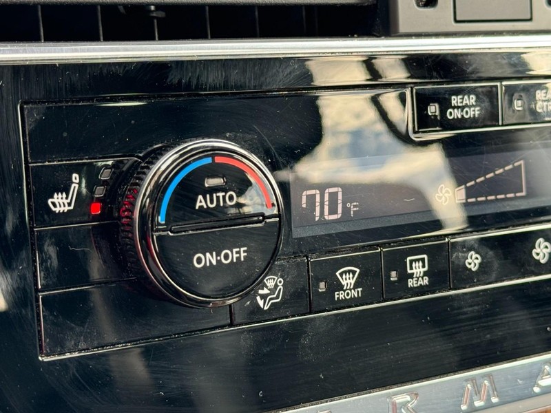 Nissan Armada Vehicle Image 22
